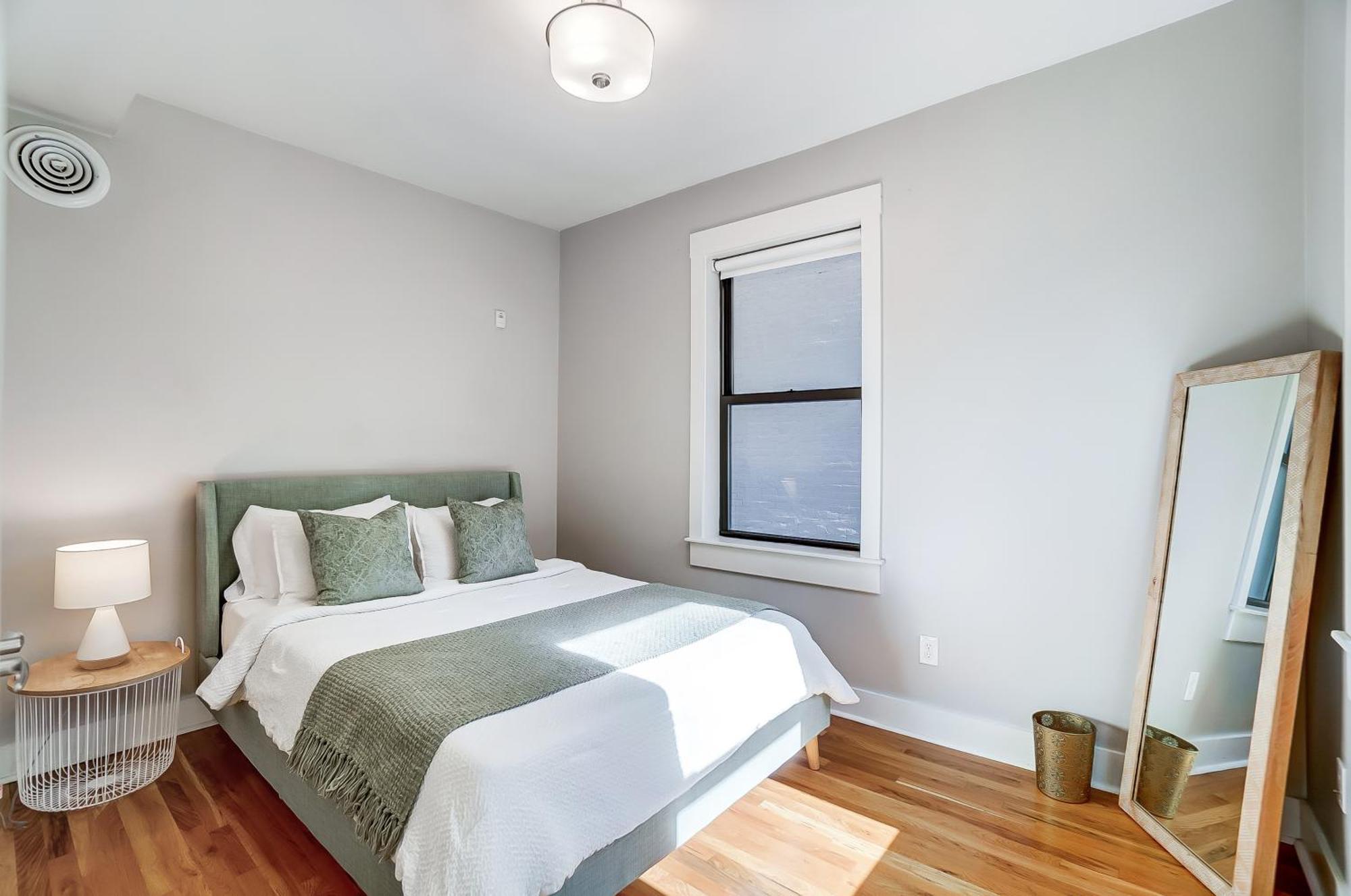 Sunny Downtown Apartment, Walk To Washington Park! Cincinnati Esterno foto