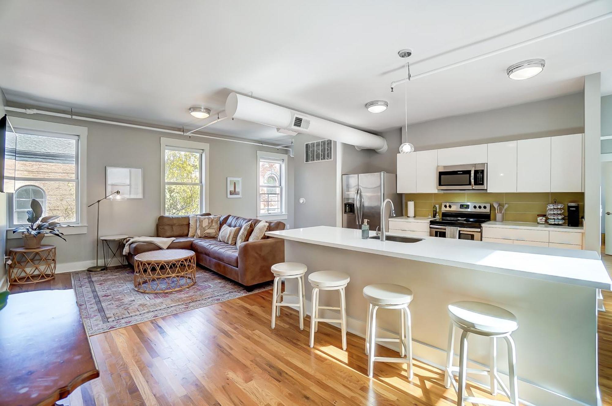 Sunny Downtown Apartment, Walk To Washington Park! Cincinnati Esterno foto